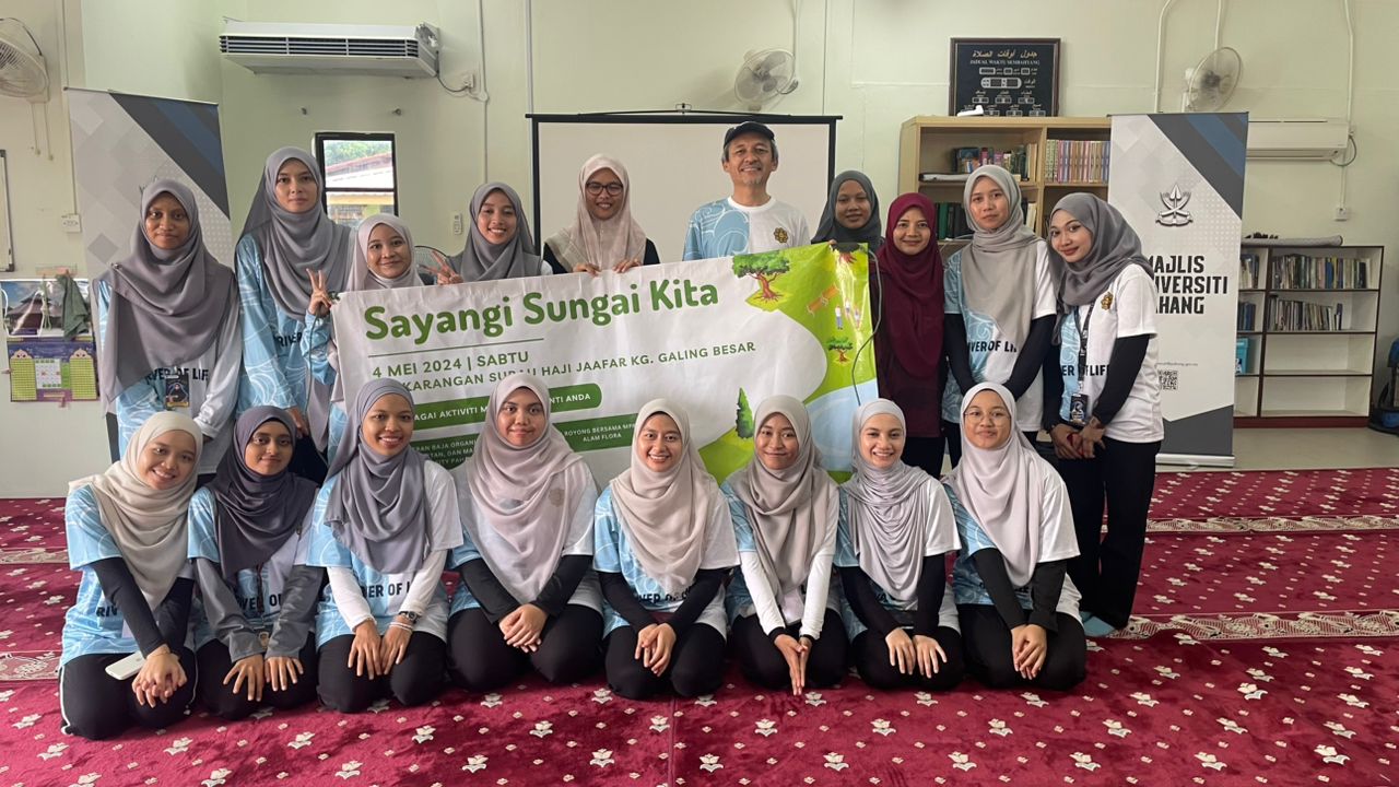 Sesi Perkongsian 'Sayangi Sungai Kita' yang disampaikan oleh Ts. Dr. Nadiatul Adilah Ahmad Abdul Ghani, Pensyarah Kanan Fakulti Teknologi Kejuruteraan Awam, UMPSA anjuran IIUM Kuantan pada 4 Mei 2024 bertempat di Surau Kg. Galing Besar, Kuantan, Pahang