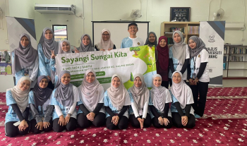 Sesi Perkongsian 'Sayangi Sungai Kita' yang disampaikan oleh Ts. Dr. Nadiatul Adilah Ahmad Abdul Ghani, Pensyarah Kanan Fakulti Teknologi Kejuruteraan Awam, UMPSA anjuran IIUM Kuantan pada 4 Mei 2024 bertempat di Surau Kg. Galing Besar, Kuantan, Pahang