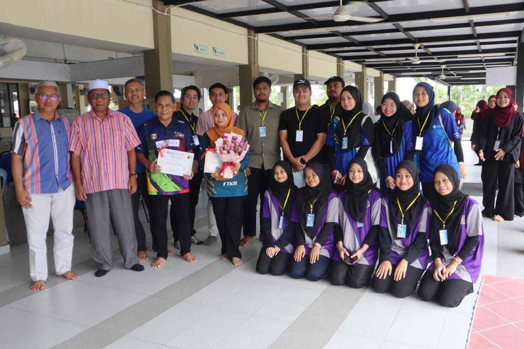 Sesi Perkongsian Tentang Kepentingan Sungai oleh Ts. Dr. Nadiatul Adilah Ahmad Abdul Ghani, Pensyarah Kanan, FTKA, UMPSA Sempena Program 'From Waste to Wonder' anjuran IIUM, Kuantan pada 21 Disember 2024 di Masjid Sultan Ahmad Shah, Sg. Isap, Kuantan