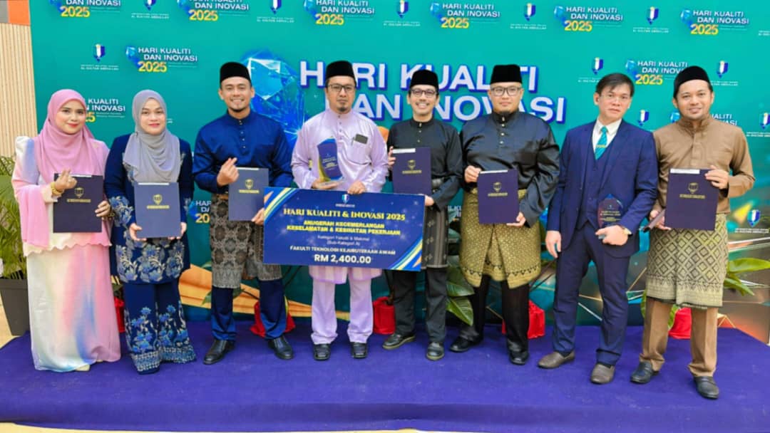 Setinggi-tinggi Tahniah diucapkan kepada Semua Penerima Anugerah Perkhidmatan Cemerlang (APC) 2024 dan Penerima Anugerah Lain dari Fakulti Teknologi Kejuruteraan Awam, UMPSA sempena Majlis Hari Kualiti &amp; Inovasi UMPSA 2025 pada 13 Jun 2025 di UMPSA Pekan