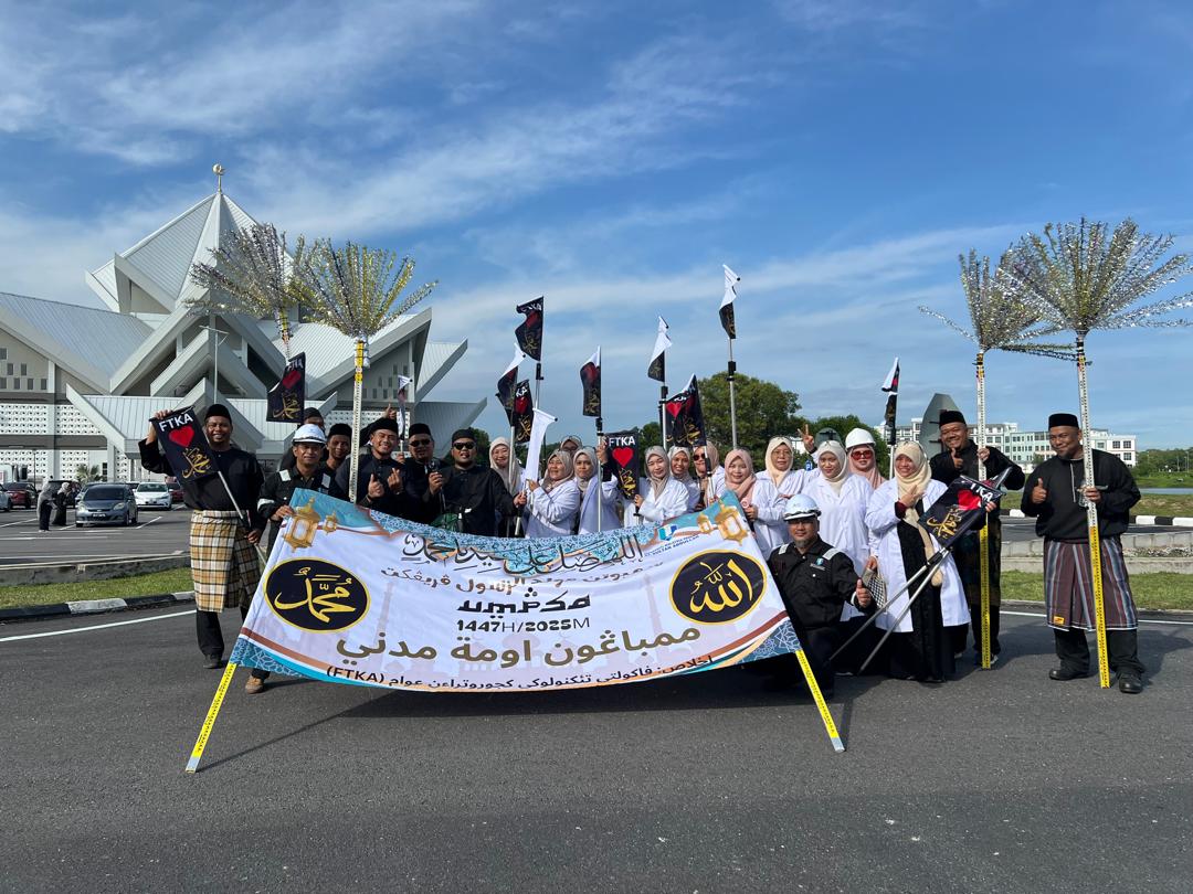 Perarakan PTj/Pusat Sempena Majlis Sambutan Maulidur Rasul 1447H/2025M Peringkat Universiti Malaysia Pahang Al-Sultan Abdullah bertempat di UMPSA Kampus Pekan pada 9 September 2025. Terima kasih team Fakulti Teknologi Kejuruteraan Awam UMPSA!