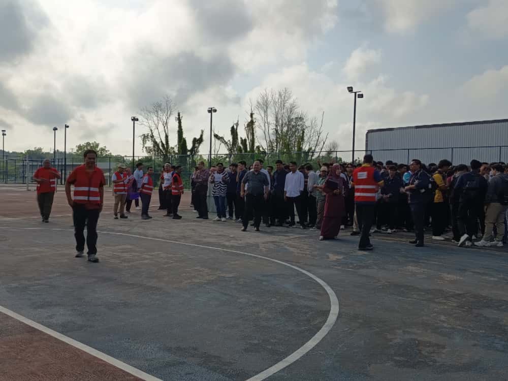 Pihak Fakulti Teknologi Kejuruteraan Awam, UMPSA menzahirkan setinggi-tinggi penghargaan dan ucapan terima kasih kepada semua pihak yang telah menjayakan Latihan Kebakaran (Fire Drill) FTKA 2025 yang diadakan pada 14 Oktober 2025 