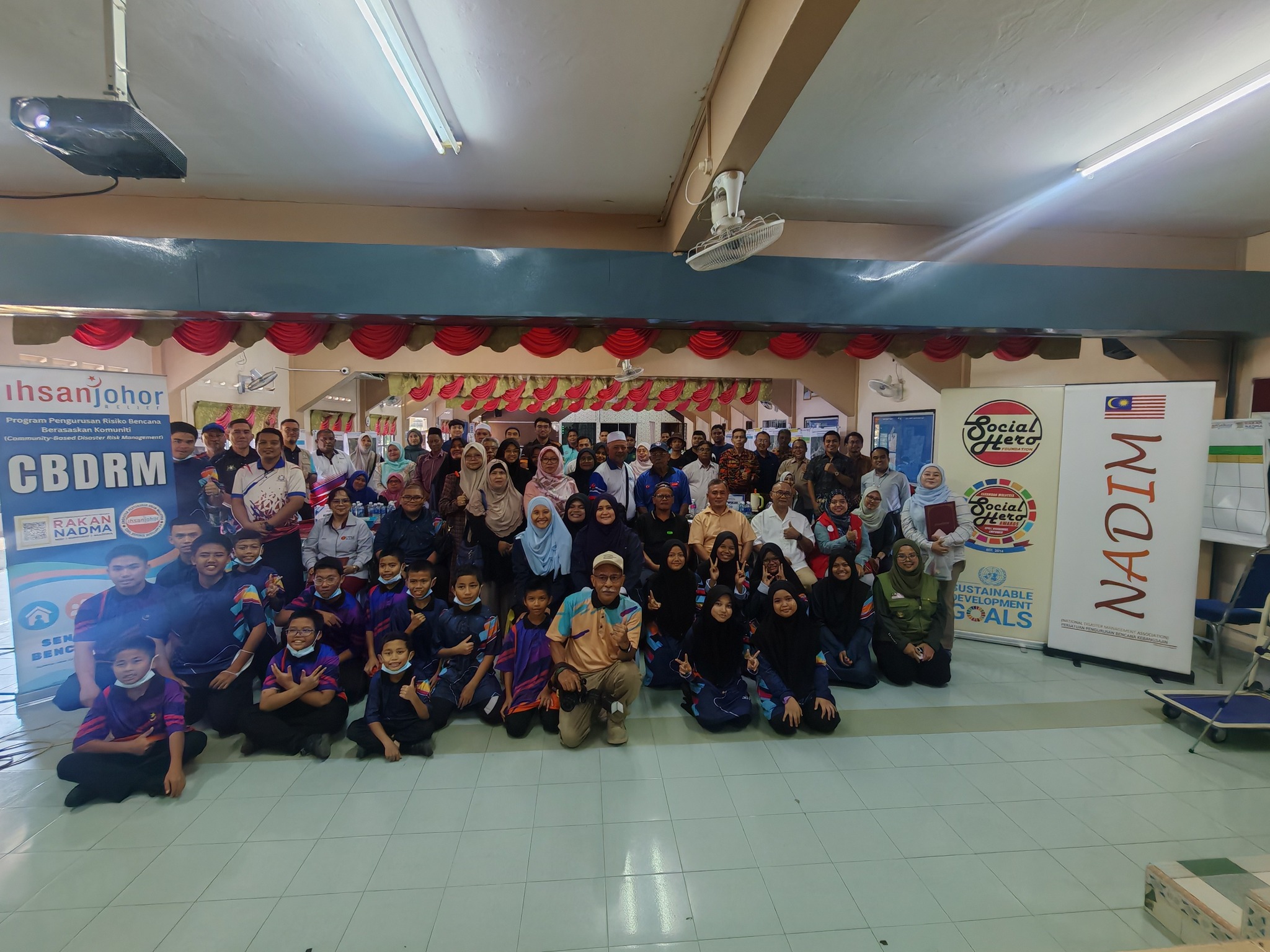 PROGRAM KESIAPSIAGAAN CBDRM GEMPA BUMI SEGAMAT, JOHOR 2025 - Dun Kemelah, Dun Buloh Kasap dan Dun Jementah.  Anjuran Pertubuhan Ihsan Johor (Rakan NADMA Johor) pada 8 November 2025 bertempat di Dewan Rumah Anak Yatim Islam Daerah Segamat, Johor 