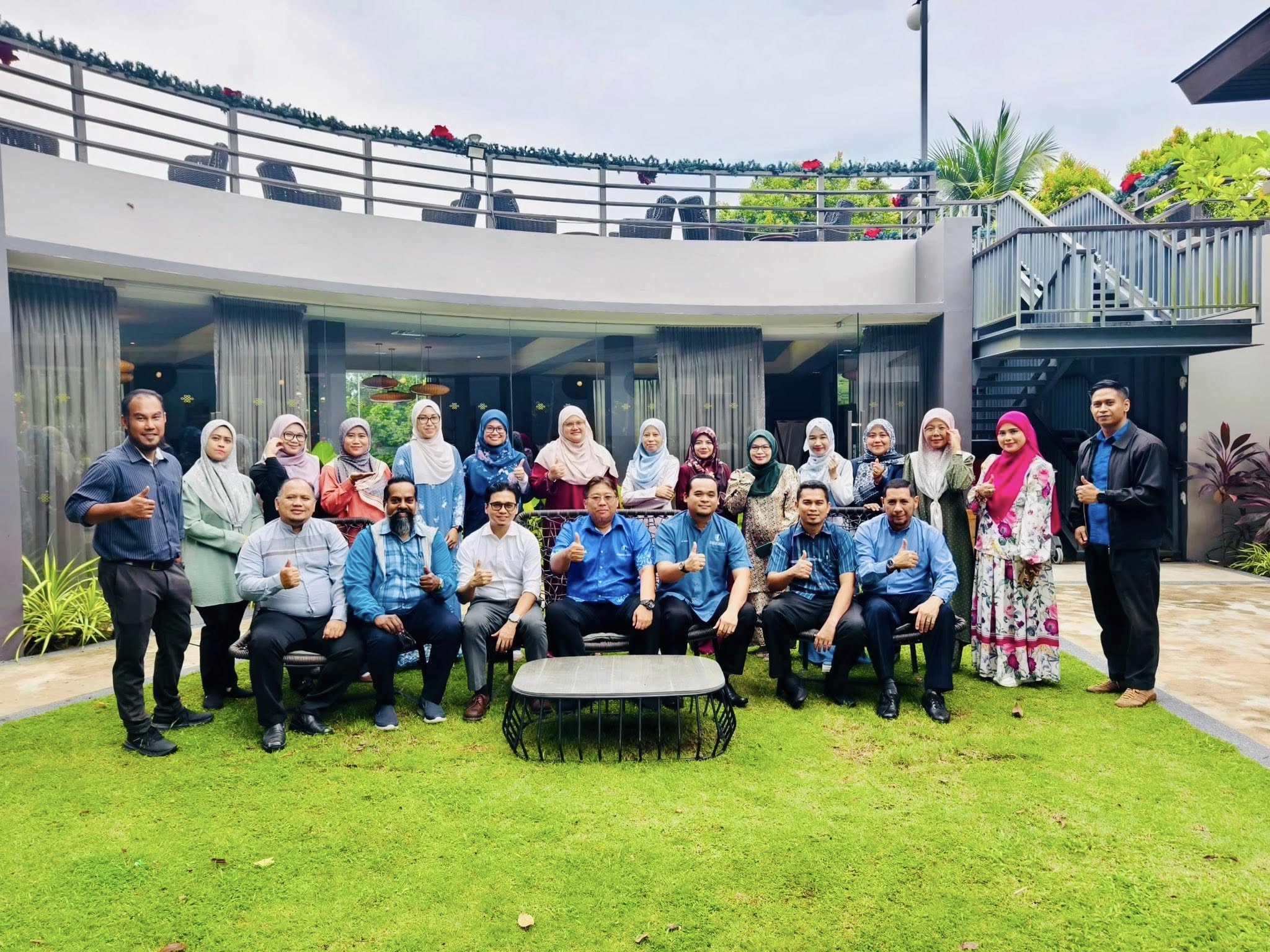 Bengkel Semakan Bidang Kepakaran Akademik dan Penyelidikan Fakulti Teknologi Kejuruteraan Awam, UMPSA yang telah diadakan pada 17 November 2025 bertempat di Mangala Estate Resort, Gambang, Kuantan. Terima kasih diucapkan kepada semua Pengurusan FTKA.