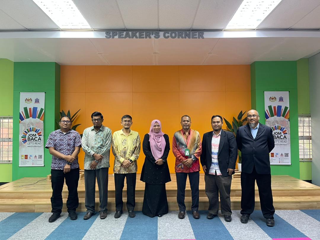 Fakulti Teknologi Kejuruteraan Awam, UMPSA telah menghadiri sesi perbincangan awal bagi pemeterian Memorandum of Understanding (MoU) bersama pihak Institut Tanah dan Ukur Negara (INSTUN), Tanjung Malim, Perak pada 27 November 2025 