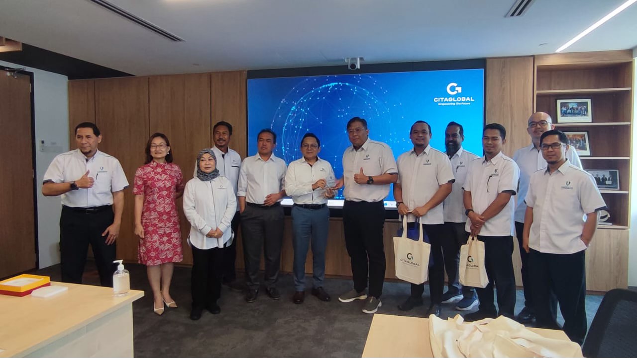 Pengurusan Fakulti Teknologi Kejuruteraan Awam, UMPSA diketuai oleh Dekan FTKA, Prof. Madya Dr. Noram Irwan Ramli telah mengadakan satu lawatan rasmi ke Citaglobal Land Berhad bagi meneroka potensi kerjasama strategik antara industri pada 23 April 2026