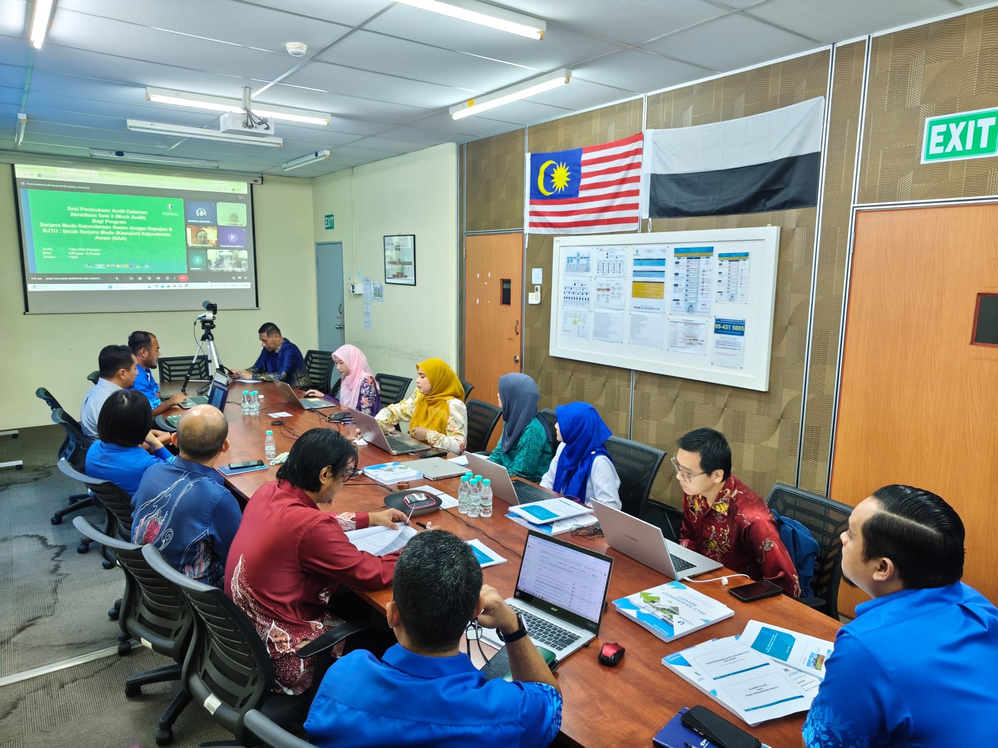 Sesi Mock Audit untuk Persediaan Lawatan Penilaian Akreditasi EAC BEM bagi Program Ijazah Sarjana Muda Kejuruteraan Awam dengan Kepujian dan Ijazah Dual BJTU-UMPSA FTKA pada 7 Mei 2026 - Panel: Prof. Madya Ir. Dr. Asnul Hadi bin Ahmad, Pensyarah FTKMA