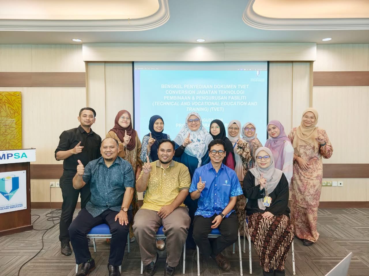 FTKA, UMPSA telah menganjurkan Bengkel Strategik Penyediaan Dokumen TVET Conversion Jabatan Teknologi FTKA sebagai salah satu usaha memperkukuh pelaksanaan program akademik berteraskan TVET pada 20 - 21 Ogos 2026 bertempat di Dewan Bankuet UMPSA Gambang