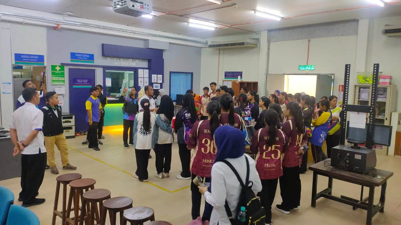 Fakulti Teknologi Kejuruteraan Awam, UMPSA berbesar hati menerima kunjungan seramai 40 orang pelajar dan 5 orang guru menerusi Program Aspirasi SPM dan Kerjaya serta Teknik Menjawab SPM Murid Asli (PEDULI) Cemerlang Daerah Rompin 2026 pada 8 Sept 2026